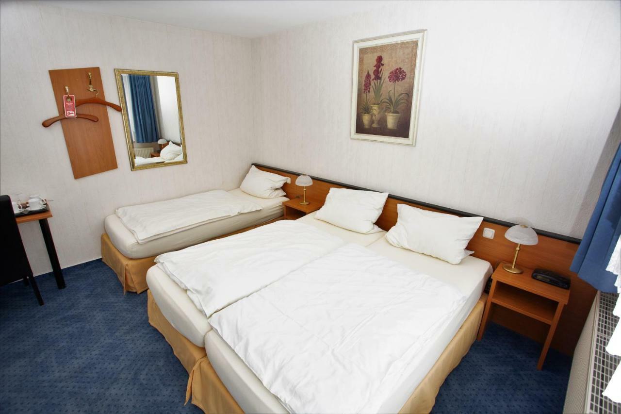 Am Vogelsang 3* Kerpen (North Rhine-Westphalia)